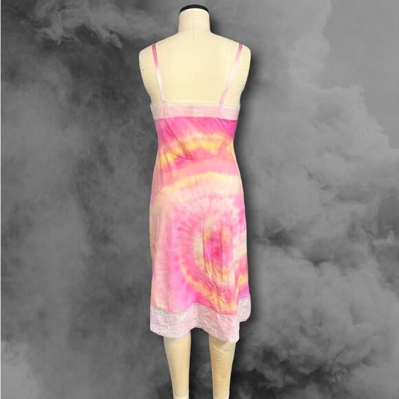 Vintage upcycled ice dyed vanity fair slip made in USA - Picture 8 of 9